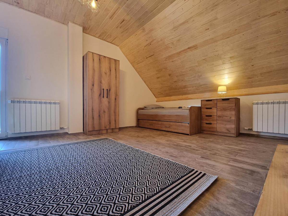 Apartmani Gala Zabljak Экстерьер фото